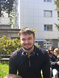 "Da u ovako teška vremena unesemo malo smeha i svetlosti": Studenti i profesori FPN-a organizovali roštilj, pa zajednički plenum (FOTO, VIDEO) 6