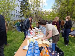 "Da u ovako teška vremena unesemo malo smeha i svetlosti": Studenti i profesori FPN-a organizovali roštilj, pa zajednički plenum (FOTO, VIDEO) 2