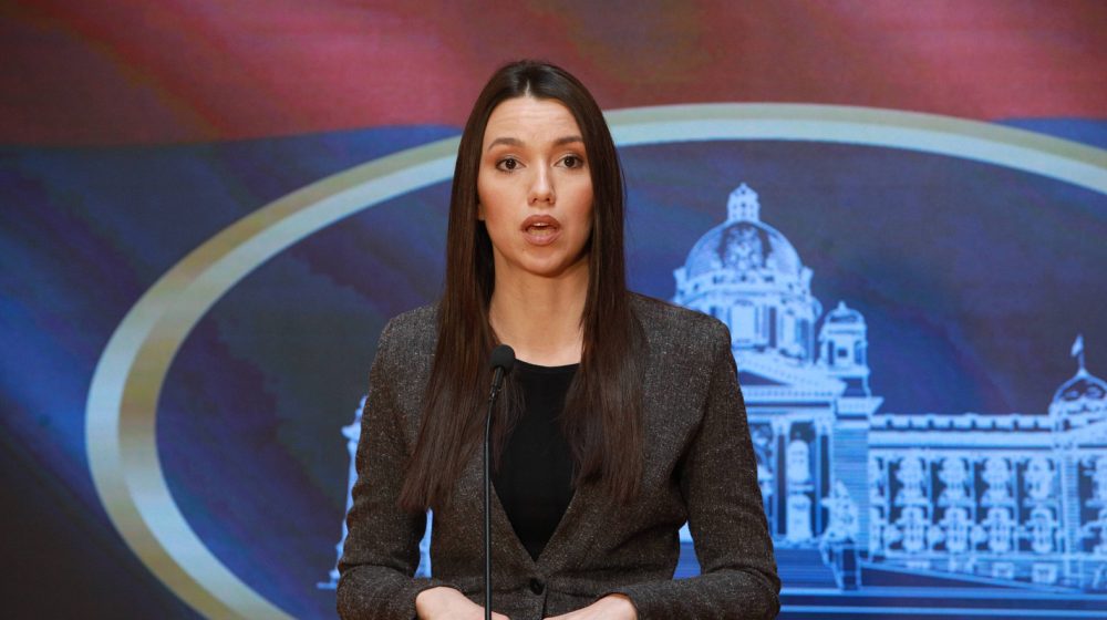 Nevena Đurić otvorila izložbu u holu Narodne skupštine 7