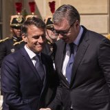 Vučića uz počasnu gardu dočekao Makron ispred Jelisejske palate, počeo radni ručak 6