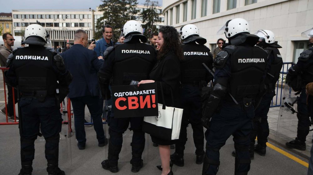 Počela sednica Skupštine Vojvodine: Policija ispred ulaza u zgradu 1