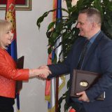 "Rat" zbog izbora direktora: Problemi u najmanje pet škola, rukovodioce ne želi ni kolektiv ni roditelji 1