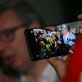 Nema pravo na kandidovanje, ali da li bi Vučić sutra pobedio na predsedničkim izborima kada bi bili održani? 1