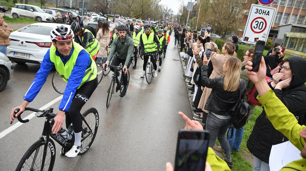 Studenti biciklisti stigli u Linc, svečano dočekani uz uzvike „Pumpaj!“ (VIDEO) 1