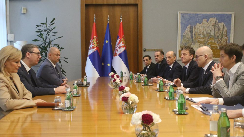 Vučić: SNS mi je predstavio dva imena za mandatara, stranačkog i nestranačkog 1