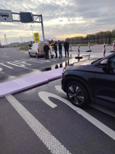 Novosadski učenici pola dana proveli na granici sa Mađarskom zbog novog sistema pri ulasku u EU 18