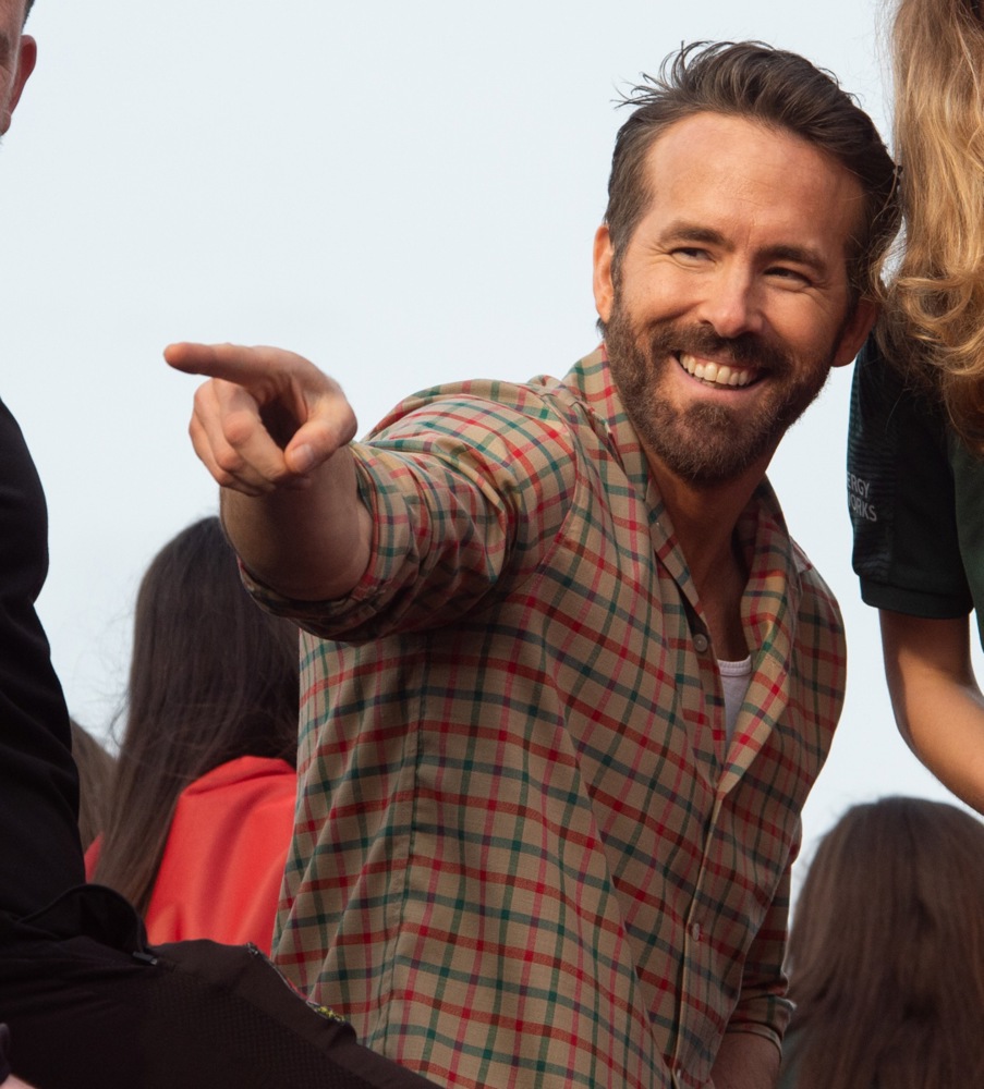 Rajan Rejnolds, Rob Mekelheni i bajka o Reksamu 1