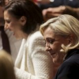 "Vlada na ivici kolapsa a jedina pobednica je Le Pen": Pol Tejlor analizira političku krizu u Francuskoj 12