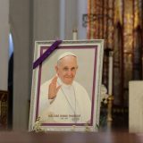 Danas je sahrana pape Franje i neće biti u skladu sa tradicijom: Ovo su svi detalji 10