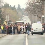 Incident ispred RTS u Košutnjaku: Muškarac pokušao automobilom da probije blokadu, reagovala policija (VIDEO) 4