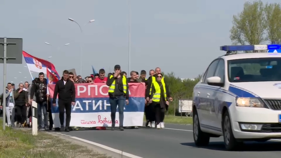 Policija sprečila N1 da prati šetnju pristalica SNS-a 1