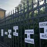Profesori Jovine gimnazije ponovo tražili od gradonačelnika da se škola otključa 15