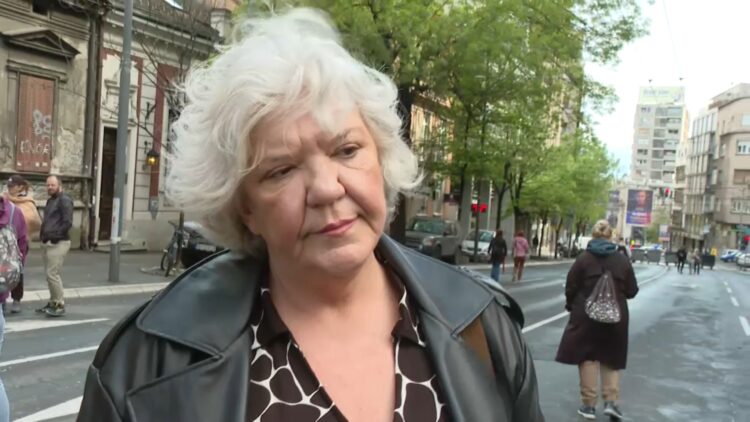 Glumica Zinaida Dedakin ispred RTS: Studenti nas izvukli iz ambisa 1