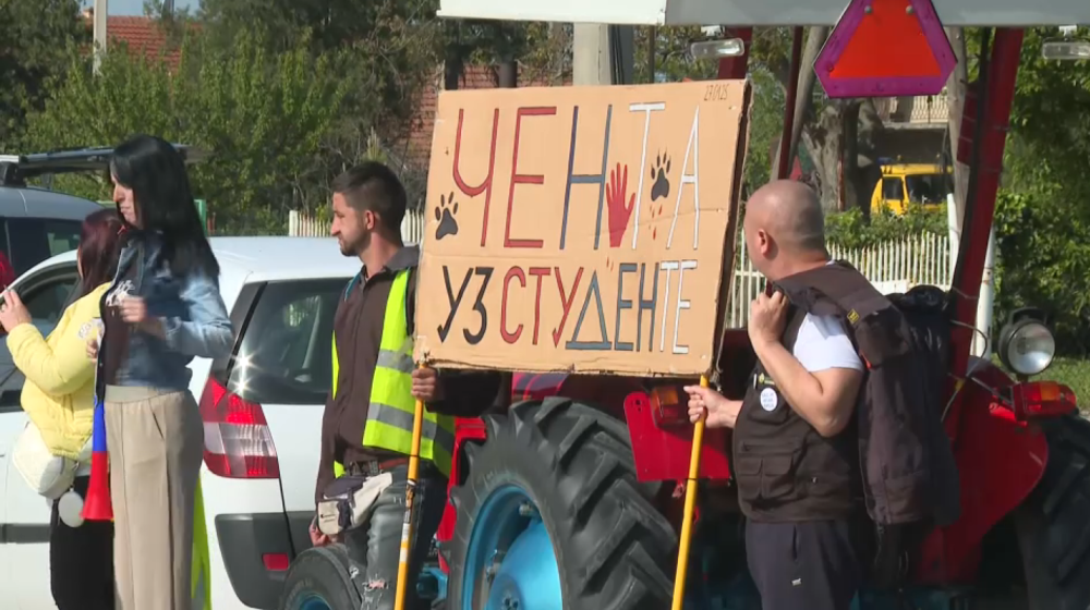 Blokada u Čenti: Meštani više mesta blokirali Zrenjaninski put 1