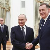 Fajnenšal tajms: Ako se Dodiku ne stane na kraj, Rusija ima dugme 5