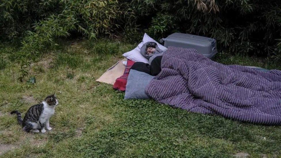 Besana noć u Istanbulu posle zemljotresa, više od 100.000 u prihvatnim centrima 1 turska, zemljotres u turskoj, zemljotres u Istanbulu