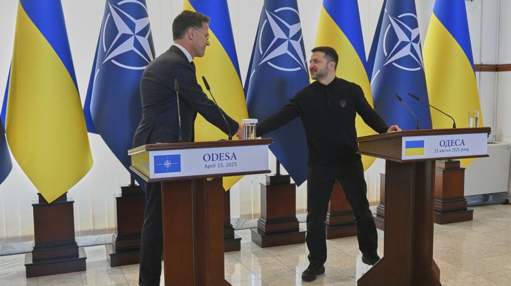 Mark Rute, generalni sekretar NATO i Volodimir Zelenski