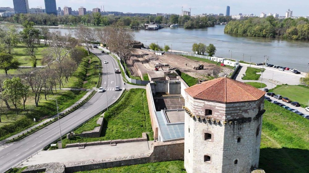 Kreni-Promeni: Vlast Beograda kupuje info table, prikupljaće podatke o posetiocima 1