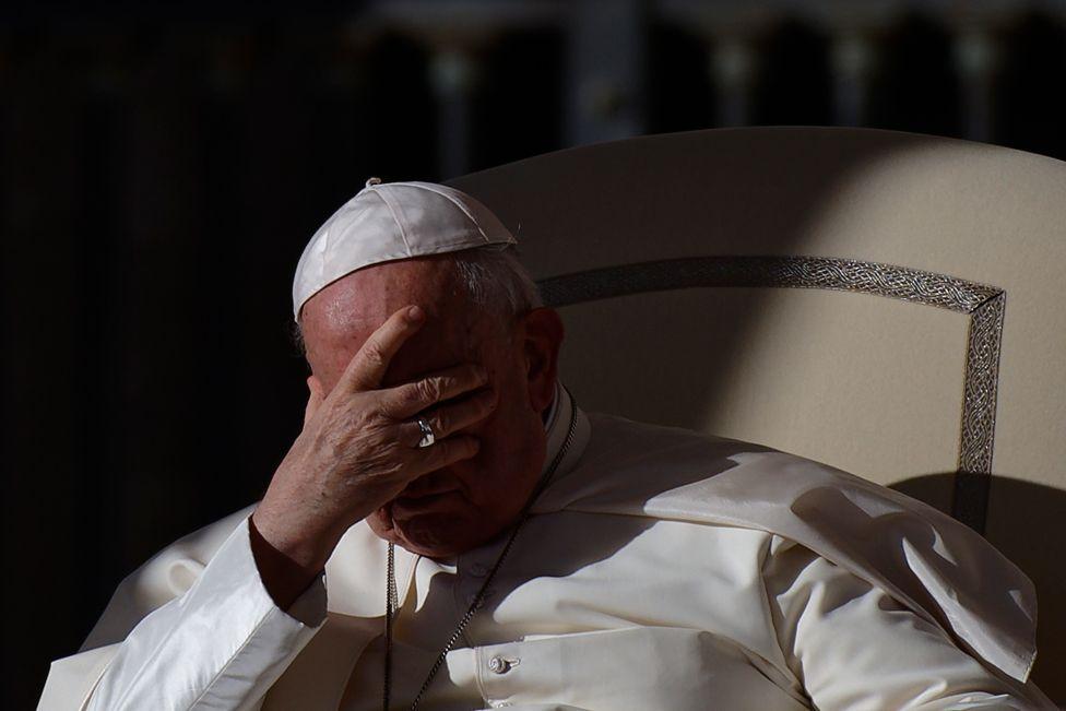 Papa Franja tokom nedeljne audijencije na Trgu Svetog Petra, 2023. godine 