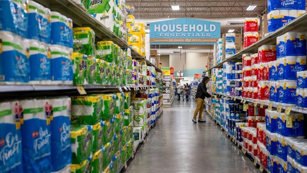 Da li svi treba da primaju univerzalni osnovni dohodak 5 prodavnica, supermarket