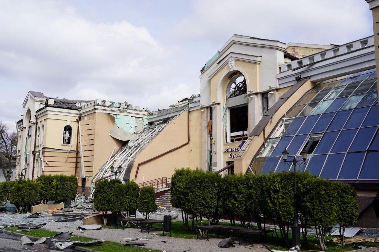 Desetine mrtvih i ranjenih u ruskom napadu na ukrajinski grad Sumi, Tramp: 'Ovo je užasno' 2 sumi