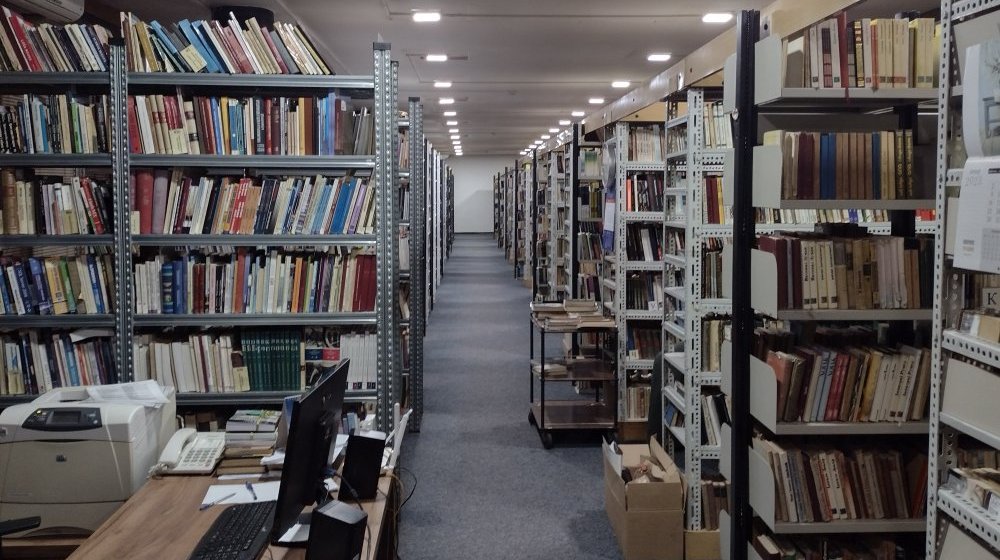 Obustavom rada zaposleni u kragujevačkoj Narodnoj biblioteci podržavaju studentske proteste 1