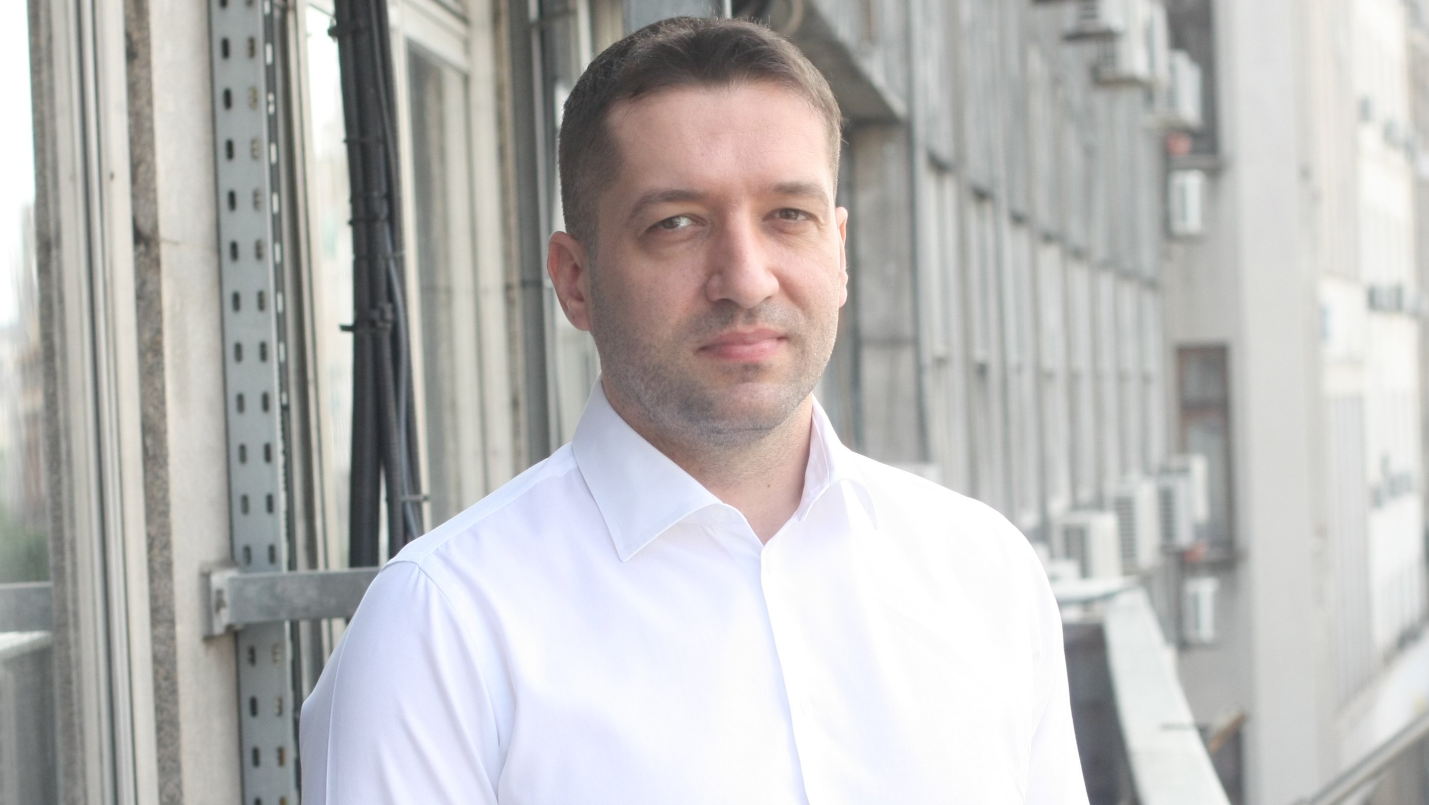 Da li su navodi o sastancima vlasti sa Kvintom i OEBS-om znak da će izbori biti održani uskoro? 5 Da li su navodi o sastancima vlasti sa Kvintom i OEBS-om znak da će izbori biti održani uskoro? 5