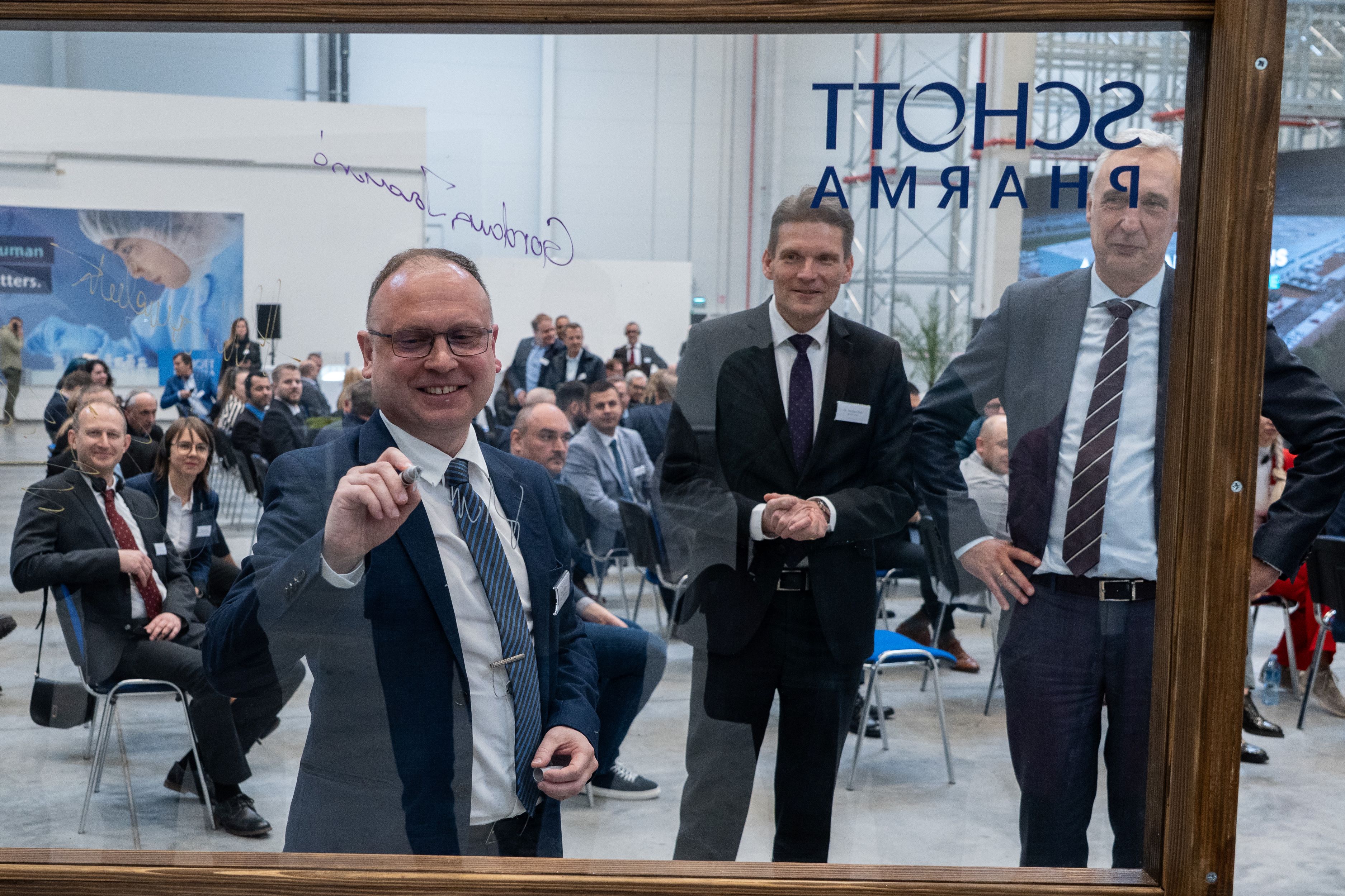 Kompanija SCHOTT Pharma otvorila proizvodni pogon u Jagodini 3