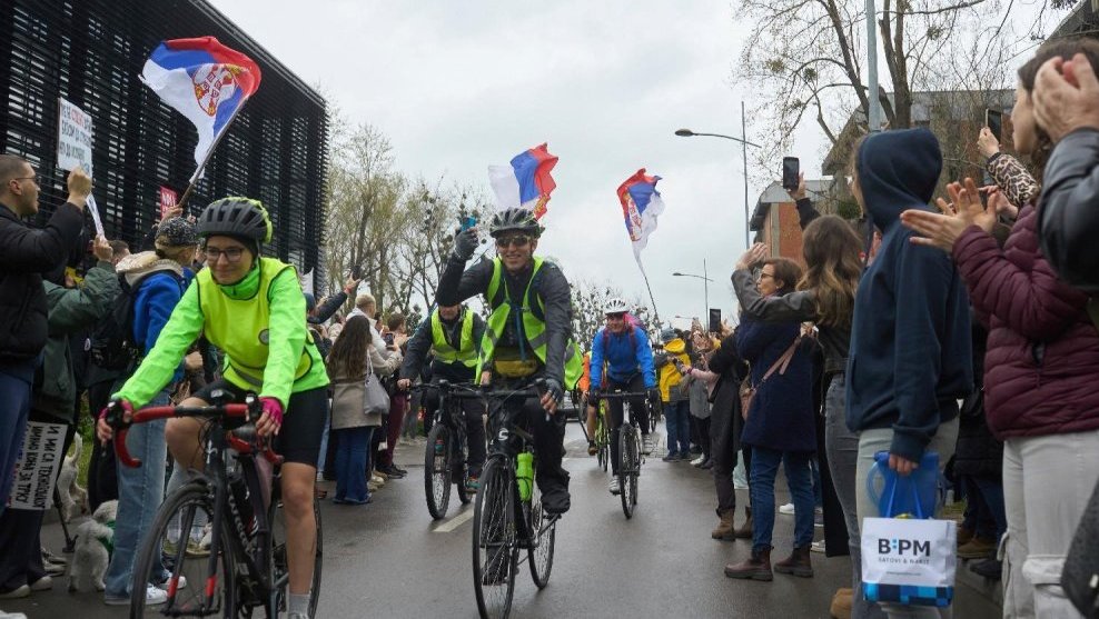 Prepisivači na putu za Ćacilend: Dnevnik Tijane Kovačević, direktorke Muzičke škole "Josip Slavenski" 2 Prepisivači na putu za Ćacilend: Dnevnik Tijane Kovačević, direktorke Muzičke škole "Josip Slavenski" 2