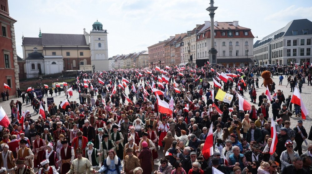 Desetine hiljada nacionalista u Varšavi slavile hiljadu godina Kraljevine Poljske 1