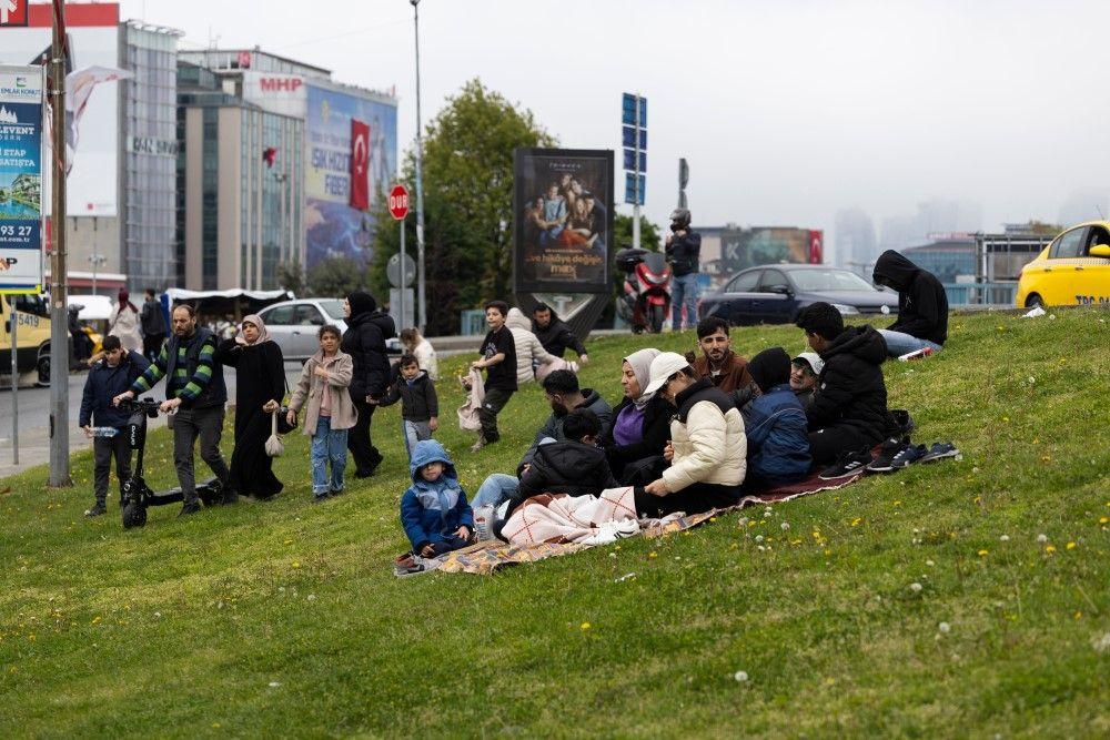 Besana noć u Istanbulu posle zemljotresa, više od 100.000 u prihvatnim centrima 4 turska, zemljotres u turskoj, zemljotres u Istanbulu