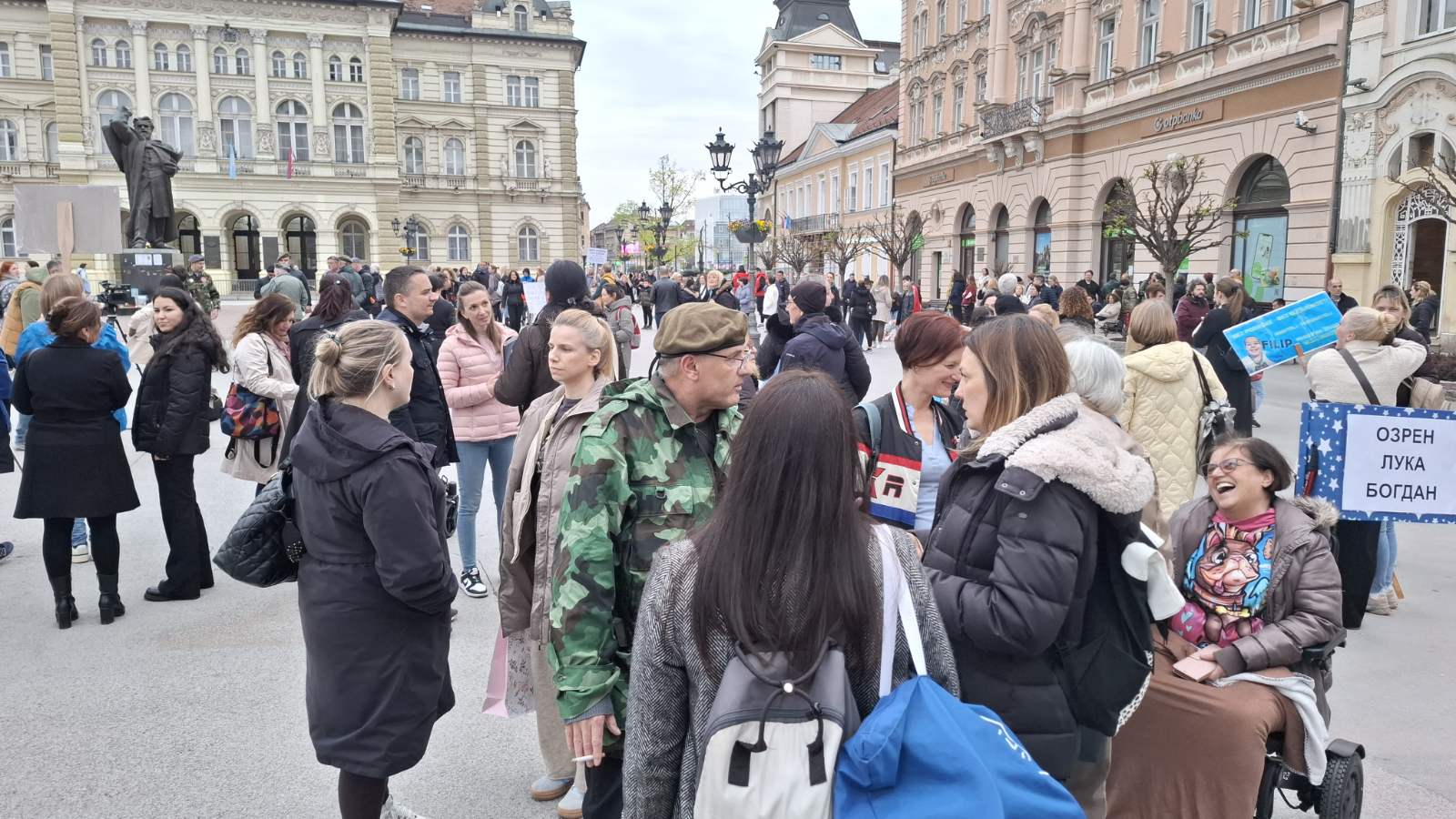 autizam, roditelji, protest