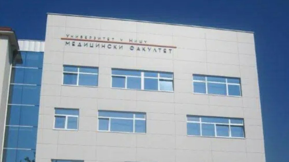 Studenti u blokadi Medicinskog fakulteta u Nišu osudili postupke dekana Mitića 1