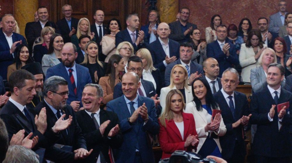 Predsednik jedne partije traži ostavku Vlade Srbije jer će EU zamrznuti sredstva 1