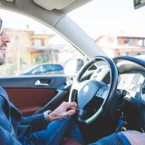 Škripanje i krckanje u automobilu: Zašto nastaju neprijatni zvuci u kabini i kada su opasni? 7