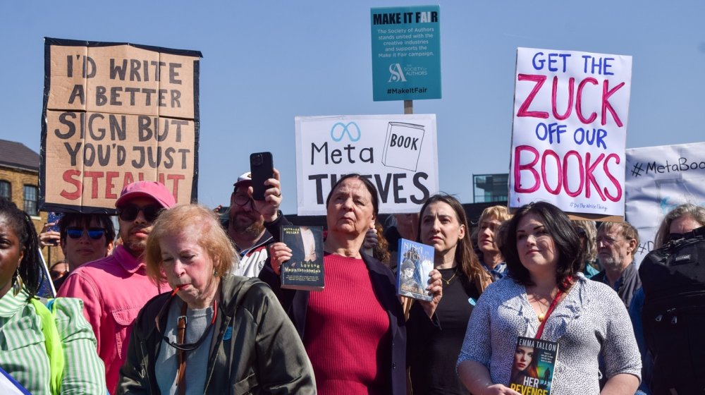 Meta na meti: Pisci u Londonu protestuju zbog upotrebe njihovih dela u razvoju veštačke inteligencije