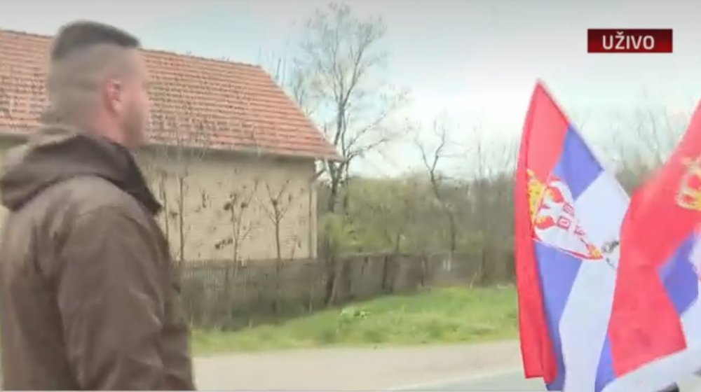 Srbi sa Kosova u maršu do Beograda stigli u Tavnik 1