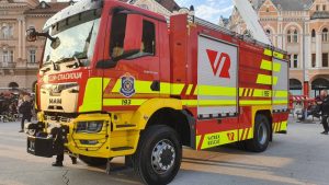 Požar u centru Novog Pazara: Gori porodična kuća i poznata zanatska radnja (VIDEO) 36