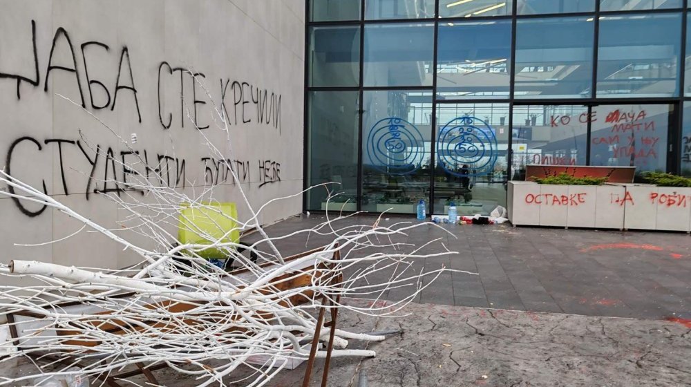 Direktor RTV-a uputio studentima poziv na čišćenje 1