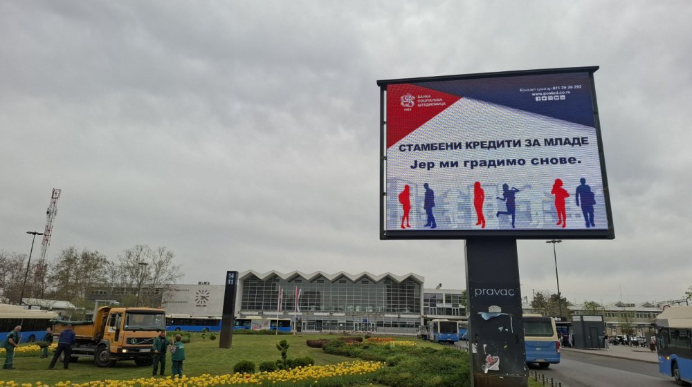 bilbord, novi sad, železnička stanica, reklama