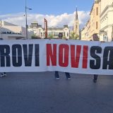 Zborovi Novog Sada pozivaju građane da krenu za Beograd 10