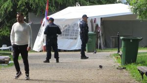 Jutjuber Neven Krstić (Nevenclips) i njegov kolega napadnuti su u Pionirskom parku dok su razgovarali sa ljudima koji bi valjda trebali biti studenti koji žele da uče. Video napada je objavljen na njihovom kanalu, ali za sada nema reakcija nadležnih organa.