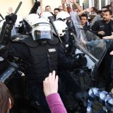 Odvezane ruke policiji od Vidovdana: Od početka protesta nijedan policajac nije odgovarao za brutalnost 6