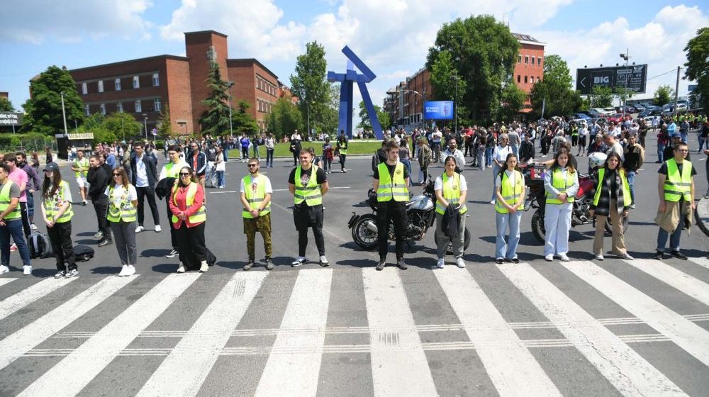 Studenti FON-a prete administrativnom blokadom: Uprava planira potpuni prelazak na onlajn nastavu 1