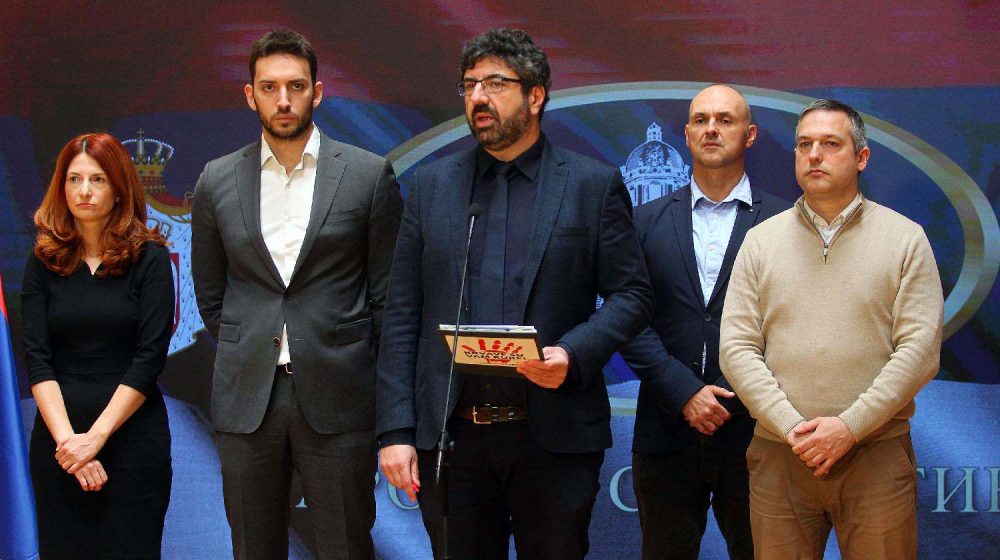 "Insistiranje na razlikama između opozicionih aktera je kontraproduktivno": Predstavnici opozicije govorili na tribini "Od bunta do institucija" 7