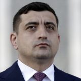 "Persona non grata": Ko je ultranacionalista Đorđe Simion, koji je ubedljivo pobedio u prvom krugu predsedničkih izbora u Rumuniji? 14