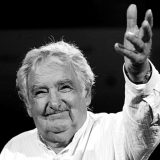 Preminuo je Hose Muhika: Vozio je svoju vremešnu "bubu", bio najsiromašniji predsednik na svetu, u Srbiji ga ugostili Kusturica i Vučić 1