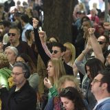 Građani i studenti blokiraju sva četiri ulaza suda u Novom Sadu 5