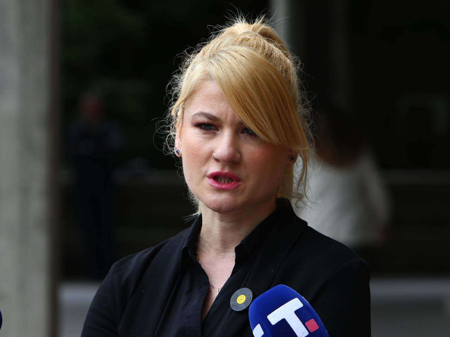 "Uznemireni smo činjenicom da postoji mogućnost da neko ugasi i ono malo slobodnih medija": O krivičnoj prijavi protiv Vučića i Lučića 4