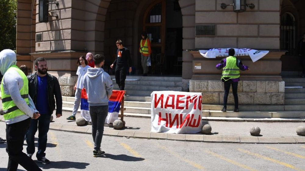 Studenti Filozofskog u Nišu odbili onlajn nastavu: Zašto su profesori odlučili da promene stranu? 1